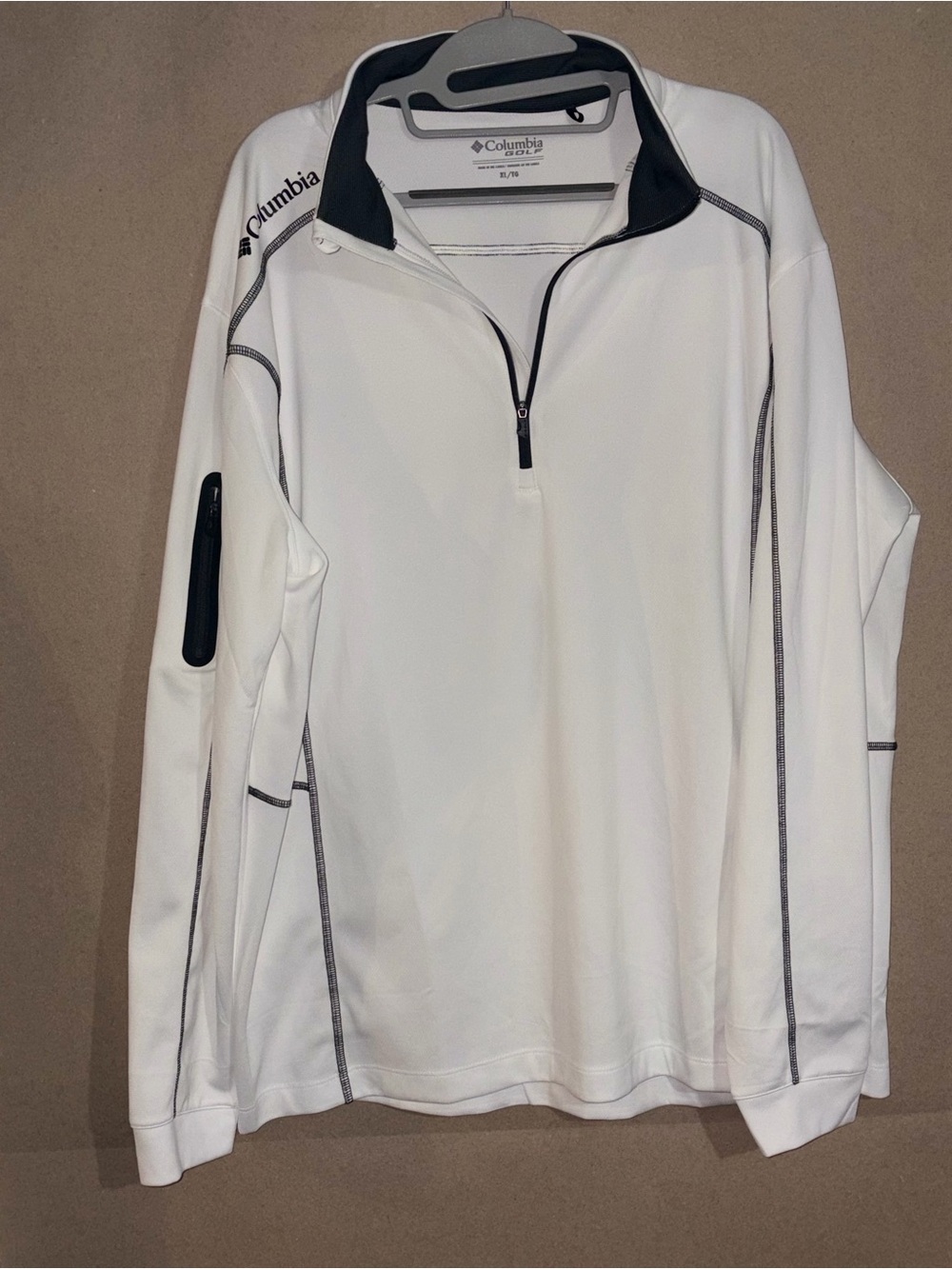 Columbia White Men’s Half-Zip Performance Pullover with Contrast Trim
